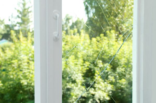 Cracked Window Repair in Alexandria