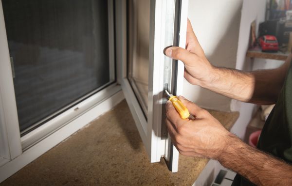 Dual Pane Window Repair in Alexandria
