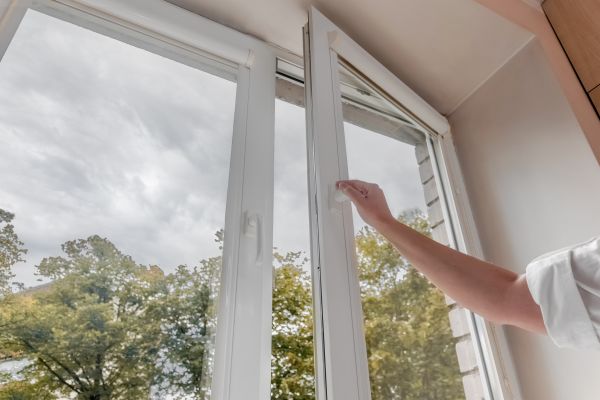 Vinyl Window Repair in Alexandria