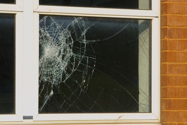 Window Crack Repair in Alexandria